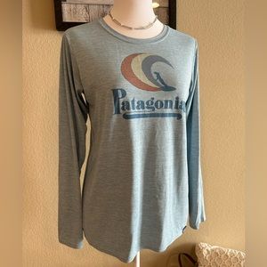 Patagonia Women’s Long Sleeve Shirt Regular Fit, Logo Emblem on Front - Sz S